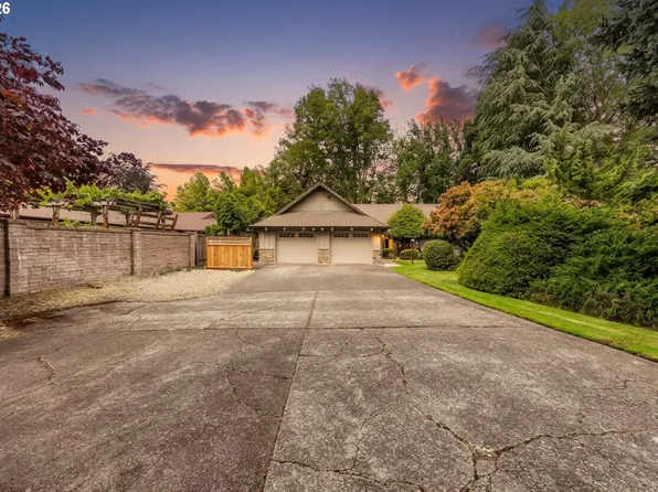 2798 Firwood Way, Eugene, OR 97401