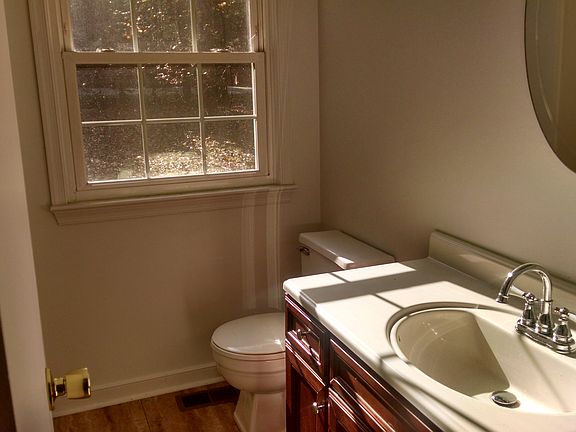 3rd image of 2850 Corso Dr