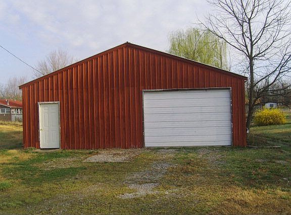 3rd image of 464 Masonic Dr