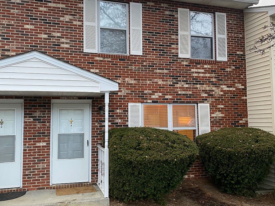 1st image of 323 Pheasant Run Ct