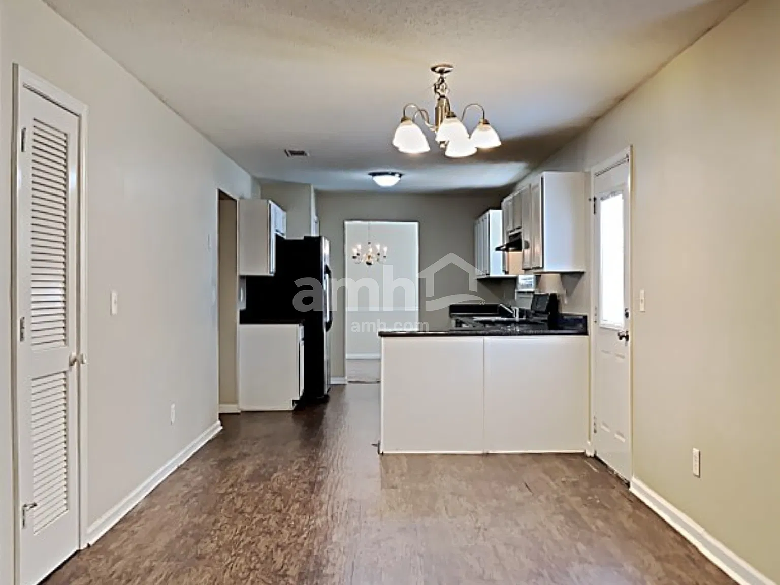 4 bed, 3.0 bath, 2941 sqft, $2,580 — Photo 4