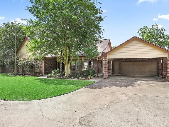 2nd image of 1133 Helen Dr