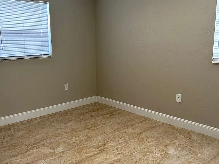 3256 W South St — Photo 5