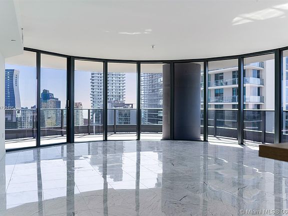 2nd image of 1000 Brickell Plz #3802