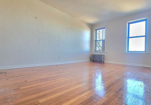 5th image of 3405 Kings Hwy APT 3G