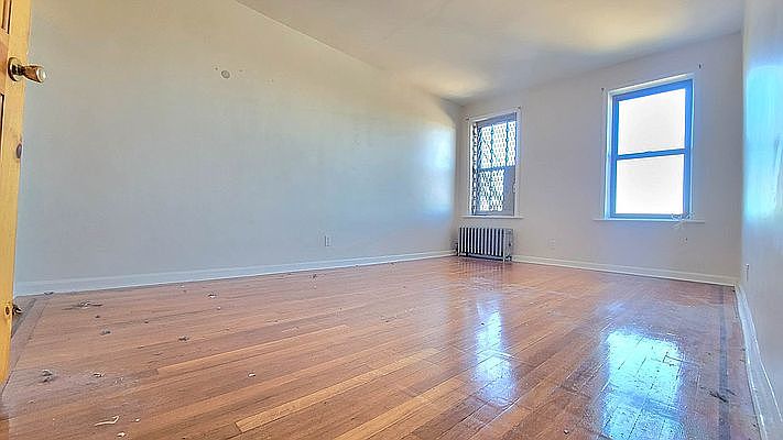 1st image of 3405 Kings Hwy APT 2H