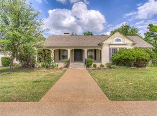 1901 Rose Pt, Athens, TX 75752