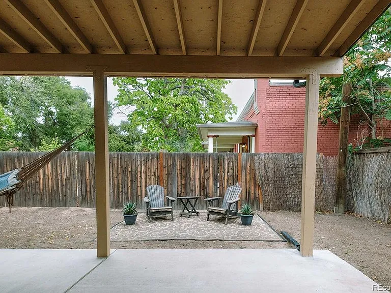 1701 E 36th Ave — Photo 30
