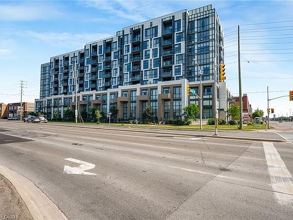 2nd image of 509 Dundas St W #305