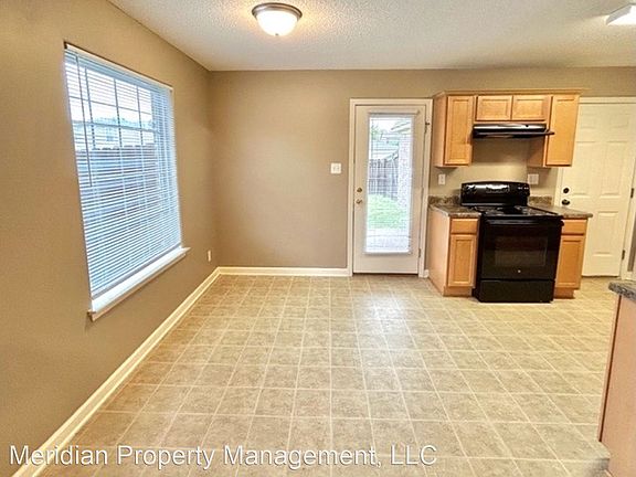 4th image of 10068 Branley Oak Dr