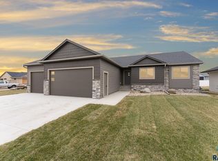 5300 E 64th St, Sioux Falls, SD 57108