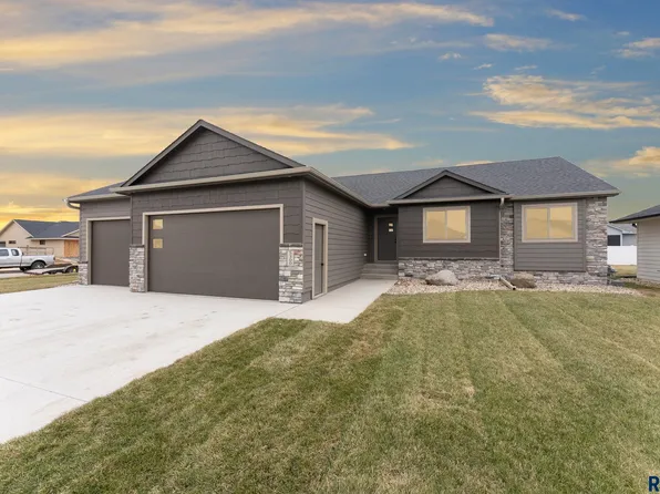 5300 E 64th St, Sioux Falls, SD 57108