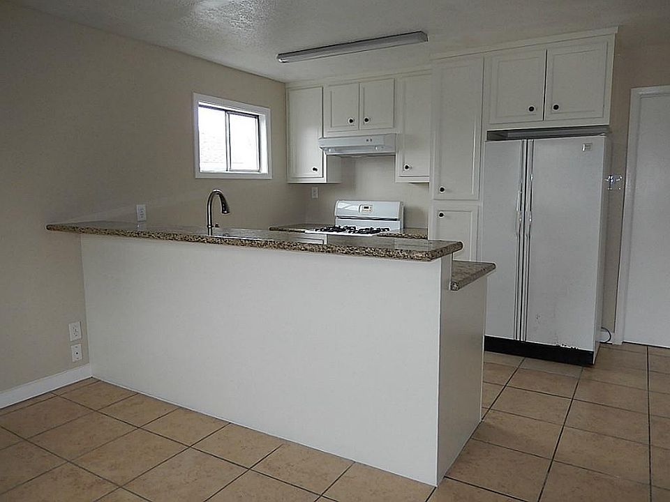 1st image of 534 N Eastwood St APT 2