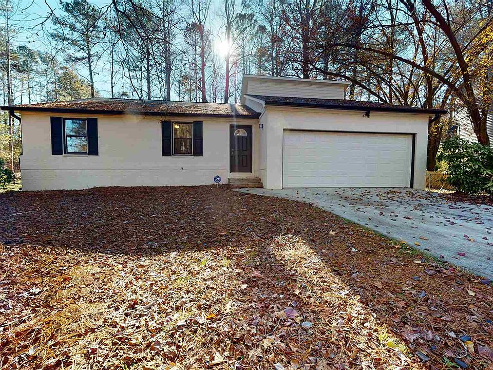 2nd image of 799 Four Winds Ln