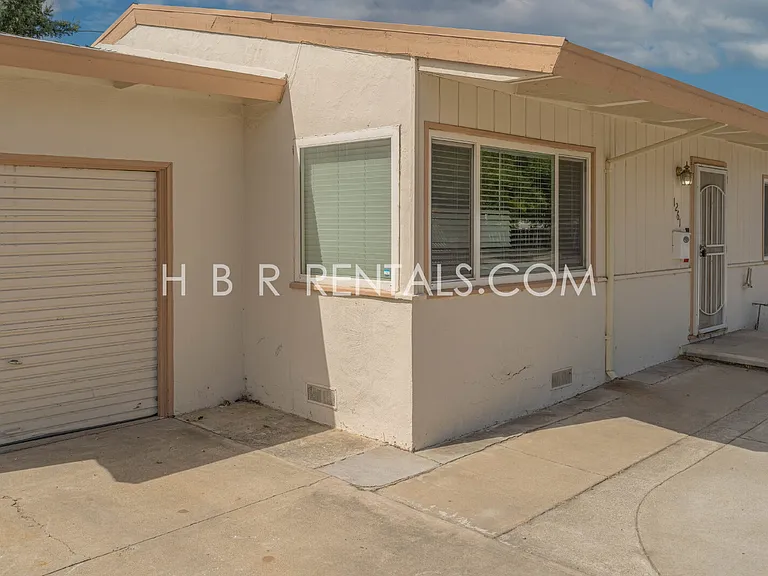 1261 N Tracy Blvd — Photo 22