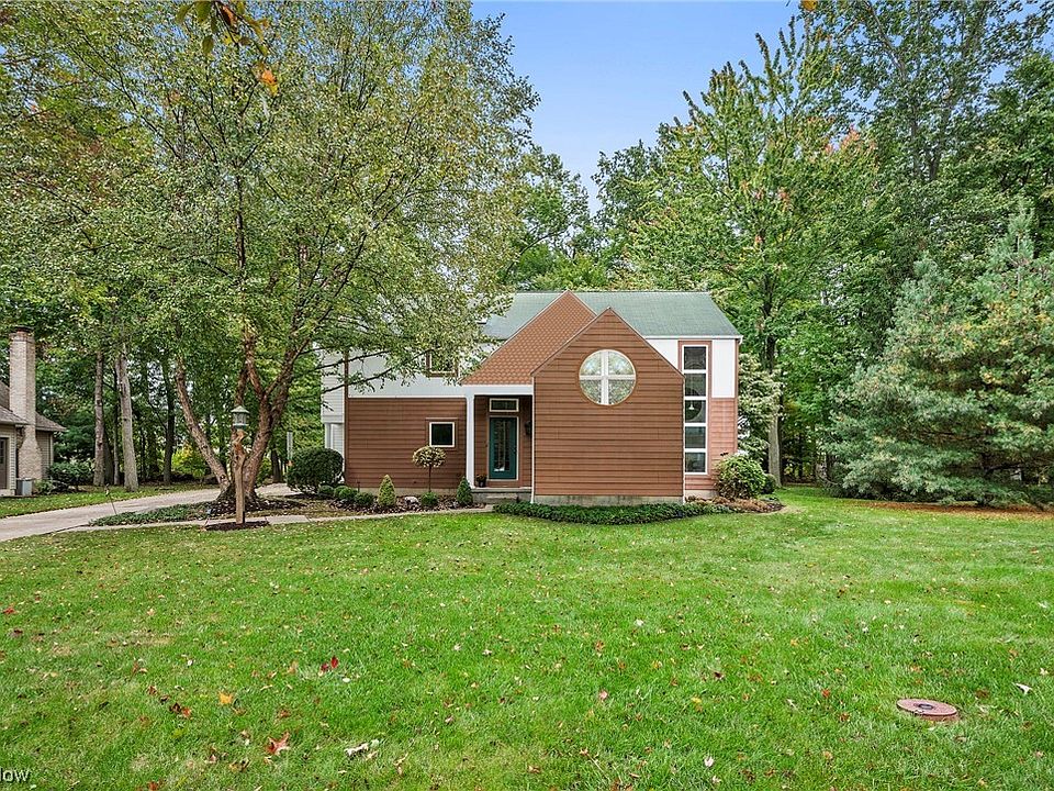 1st image of 527 Rockwood Ct