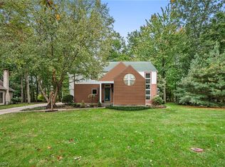 527 Rockwood Ct, Avon Lake, OH 44012