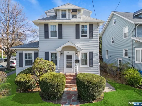 351 Park Ave, Rutherford, NJ 07070