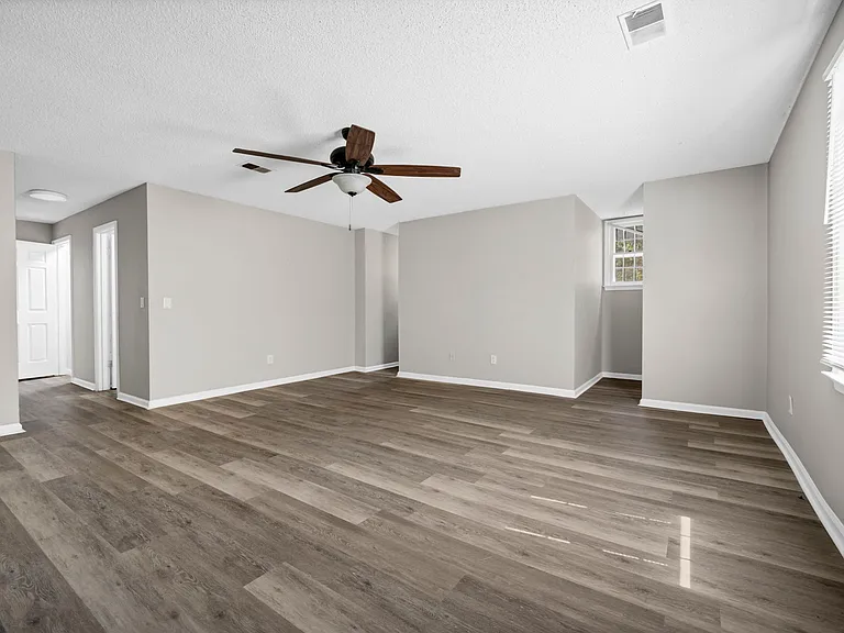 168 Thames Valley Ct — Photo 23