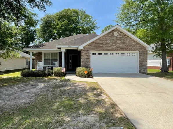 221 Primrose Dr, Dothan, AL 36303