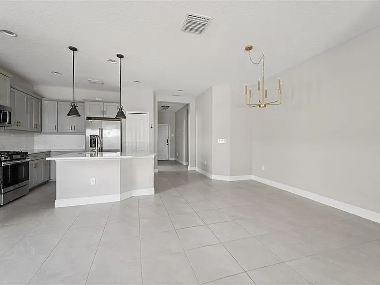 13524 Circa Crossing Dr — Photo 7
