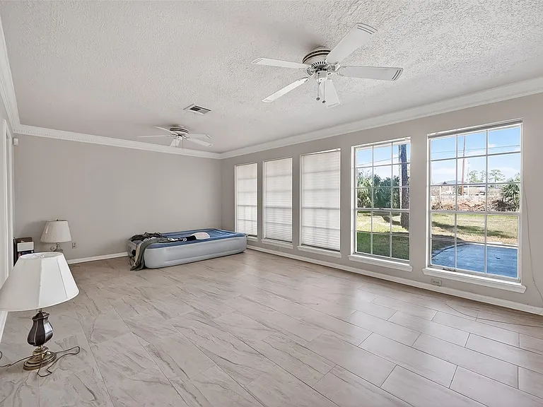 11302 Hylander Dr — Photo 21
