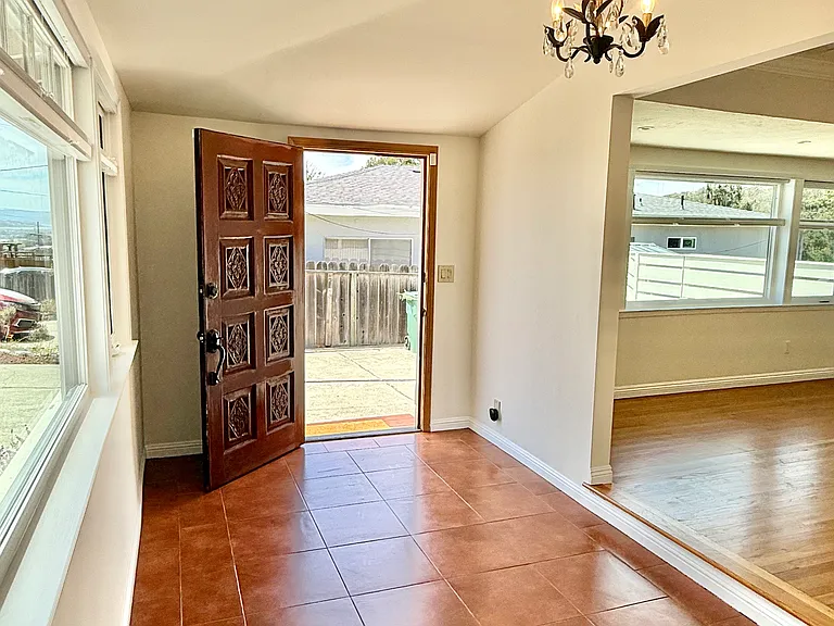 5907 Bernhard Ave — Photo 4