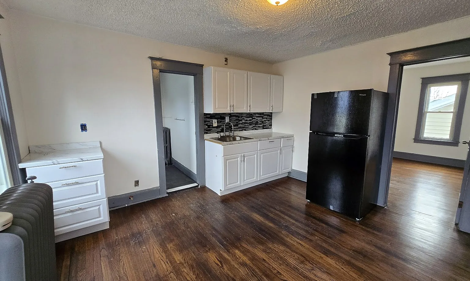 2 bed, 800 sqft, $1,595 — Photo 1