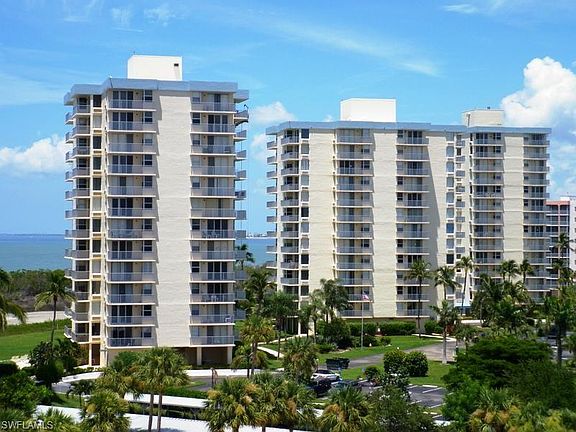 3rd image of 7330 Estero Blvd APT 708