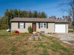 7873 Greens Market Rd, Du Quoin, IL 62832