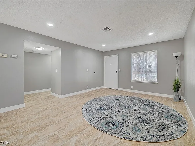 3240 Cameron St #A — Photo 3