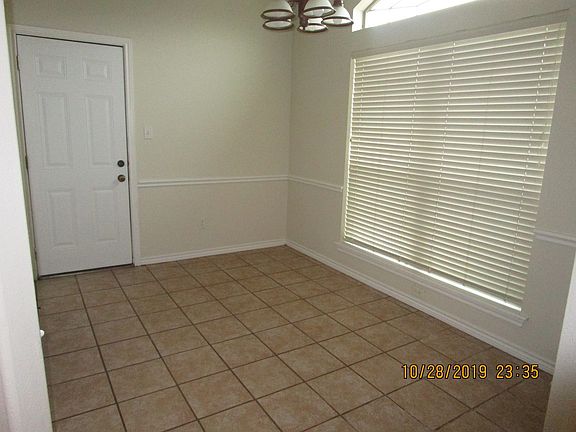 4th image of 3820 Oldenburg Ln