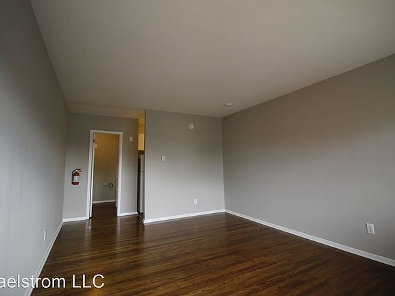 3rd image of 714 White Horse Pike APT 9A