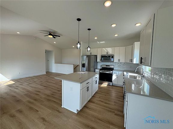 2nd image of 1247 Dublin Dr