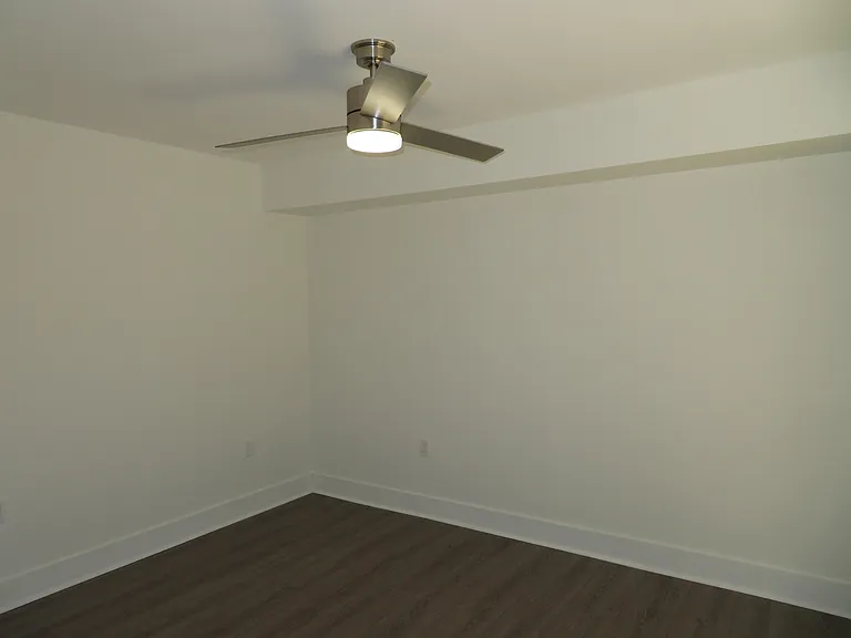 1700 Embassy Dr #708 — Photo 11