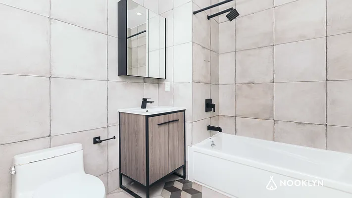 Rented by Nooklyn NYC LLC | media 18