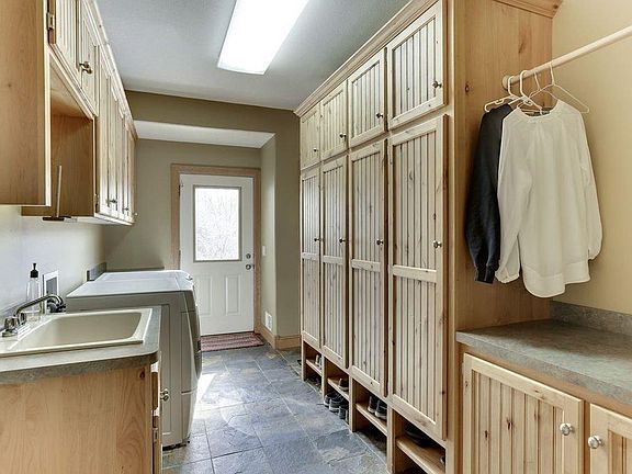 Laundry/Mudroom