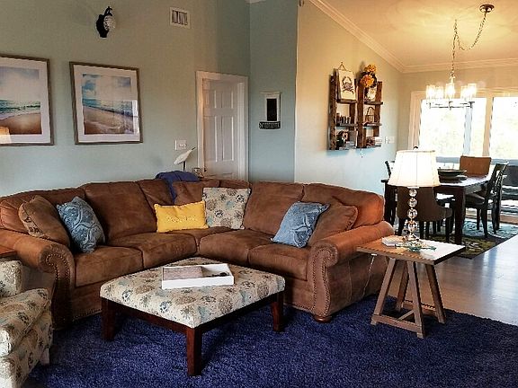 2nd image of 25 Sawgrass Dr