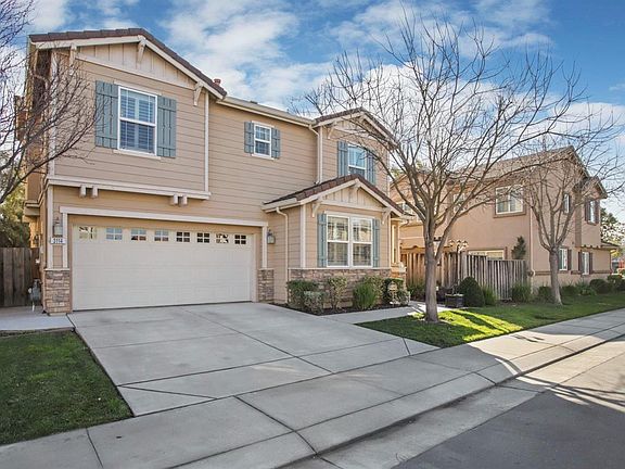 2nd image of 3114 Daisy Trail Dr