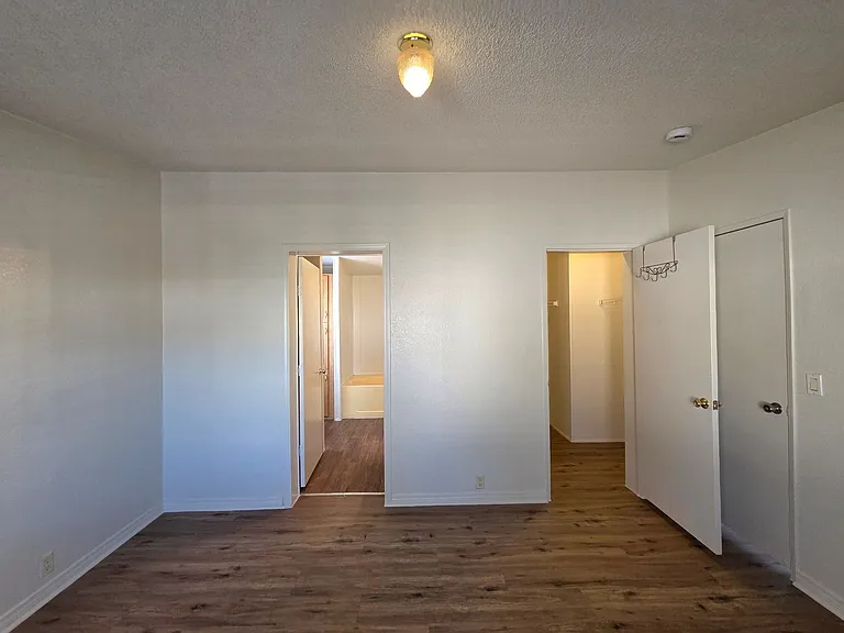 5914 Sassy Rose Dr — Photo 9