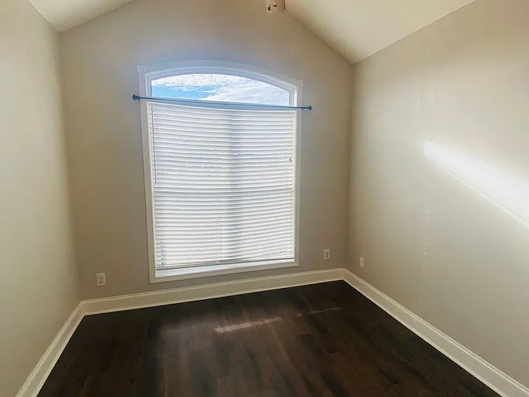106 Gayla Ct — Photo 17