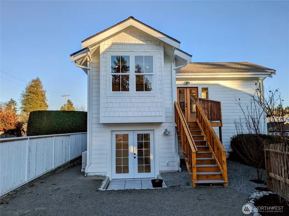 6006 49th Avenue SW, Seattle, WA 98136