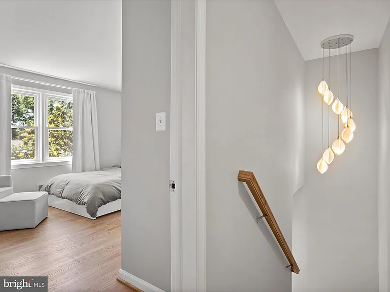 2606 N Quincy St — Photo 33