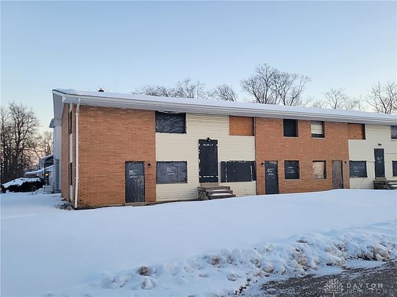 3rd image of 2723 Jerome Ave #2723