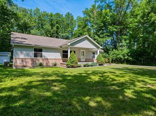 21710 Clark Rd, Belleville, MI 48111