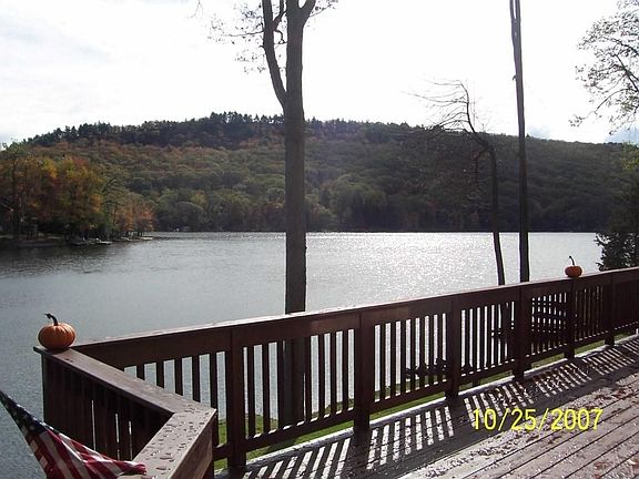 2nd image of 25 W Shore Trl