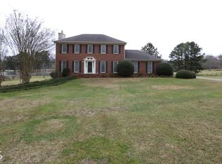 297 Kenwood Rd, Fayetteville, GA 30214