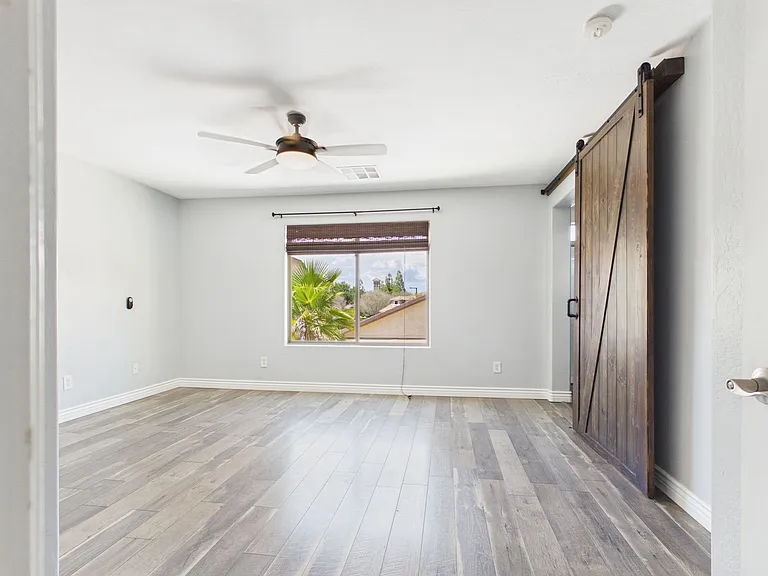 17648 W Lisbon Ln — Photo 37