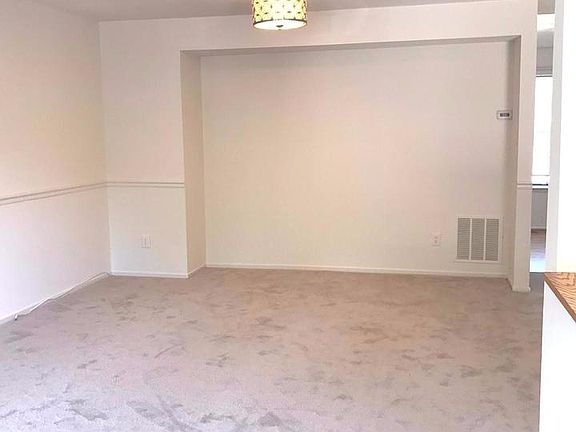 4th image of 7621 Moccasin Ln