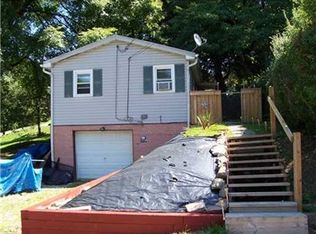 1120 Glenn Ave, Beaver Falls, PA 15010